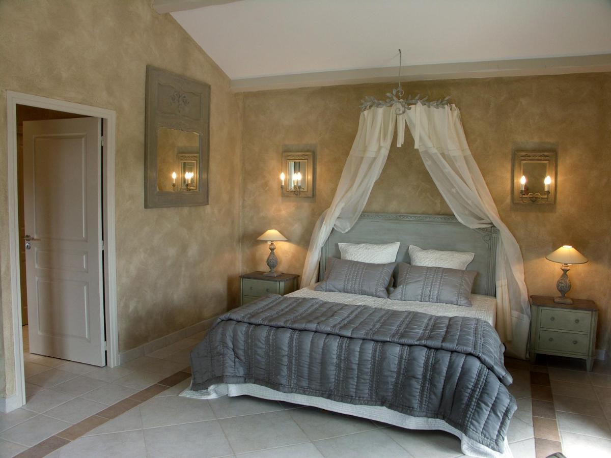 Chateau De Cachard Boffres Room photo